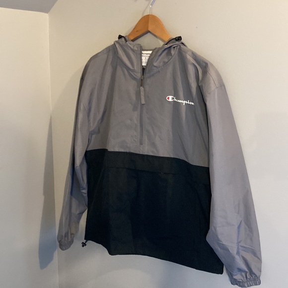 Men’s Champion Windbreaker - Picture 2 of 11